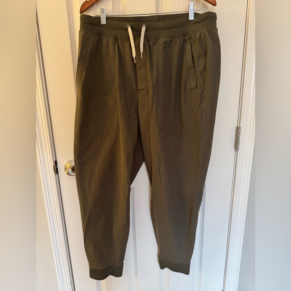 Vuori pants XXL in Oregano